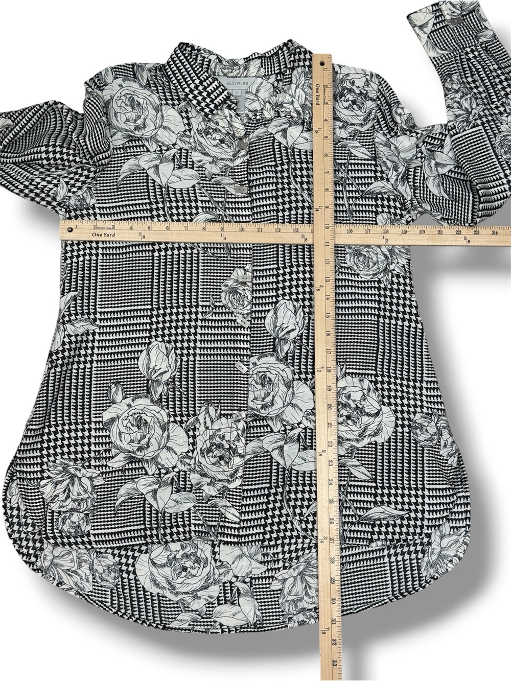 Multiples Floral Houndstooth Oversized Button Back Tunic Shirt Black White Small - Picture 10 of 11